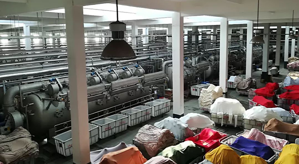 染色廠廢水處理-青島樂中環(huán)?？萍加邢薰? /> 
</p>
<p>
	<br />
</p>
<p>
	<br />
</p>
<p>
	<span style=