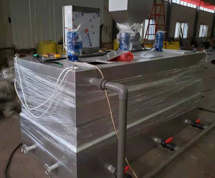 全自動(dòng)加藥裝置設(shè)備用途，全自動(dòng)智能加藥裝置價(jià)格，加藥裝置詳細(xì)介紹02